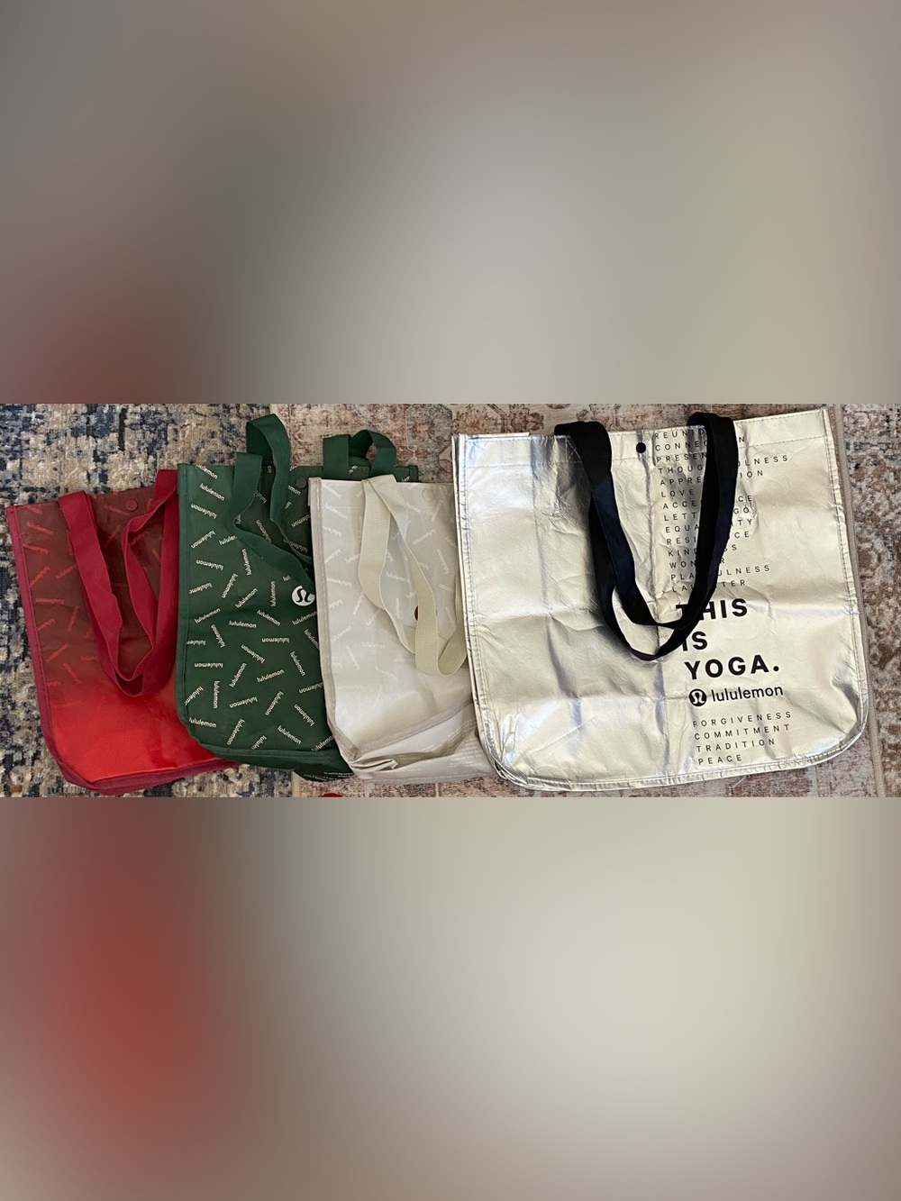 Set of 4 luluemon shopping bags